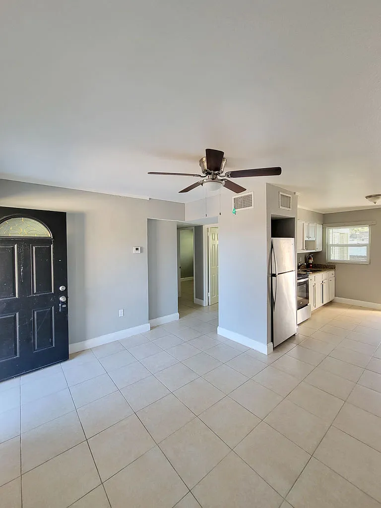 2 bed, $1,350 — Photo 3