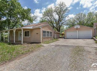 7531 SE Us Highway 40, Tecumseh, KS 66542