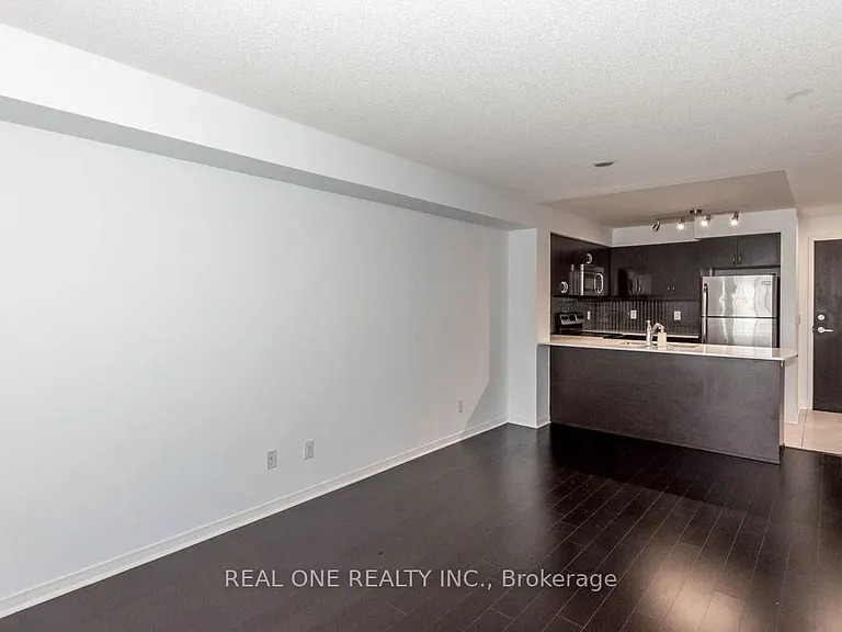 75 King William Cres #605 — Photo 3