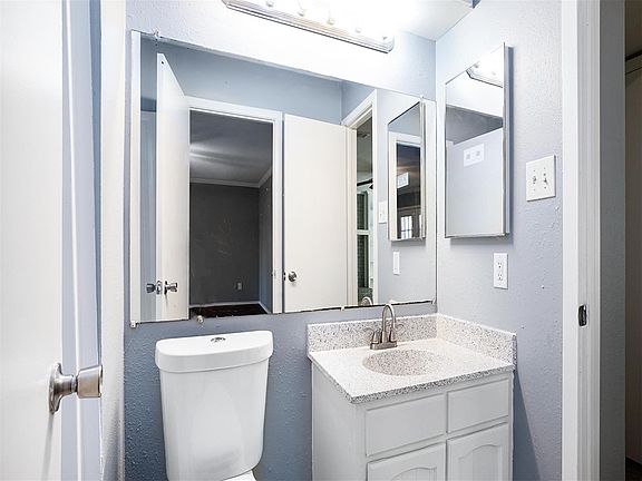 4th image of 7711 Harpers Glen Ln