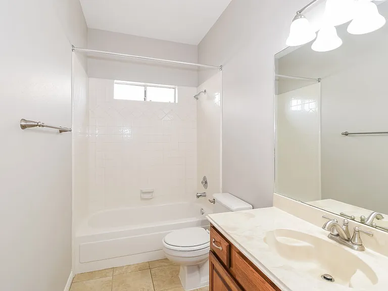 2819 Calender Lake Dr — Photo 14
