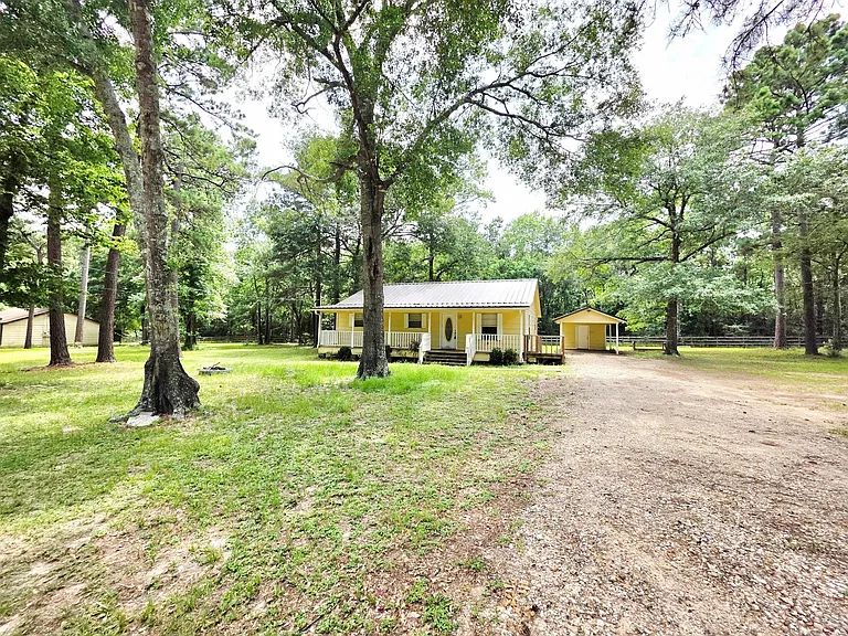 12105 Old County Rd — Photo 18