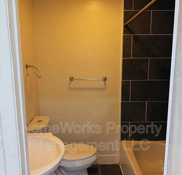 1824 Saint Paul St #1 — Photo 9