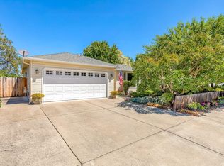 207 Jared Ct, Phoenix, OR 97535