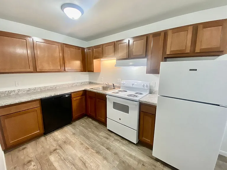514 Emmet St — Photo 1