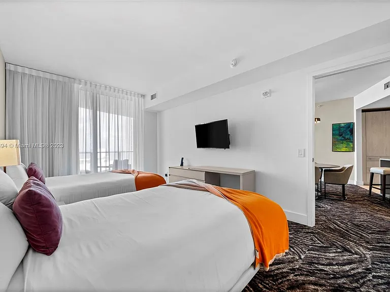 4111 S Ocean Dr #1406 — Photo 2