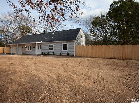2nd image of 40 Sagebrush Ln