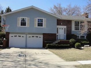 120 Samoset Ln, Schaumburg, IL 60193