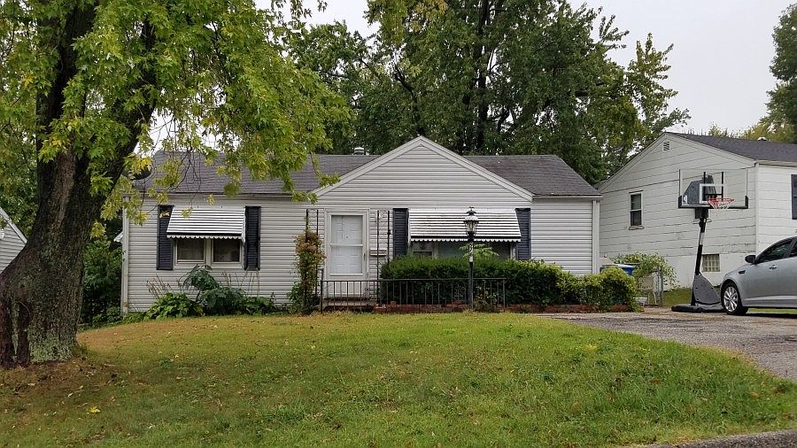 1st image of 9762 Royalton Ct