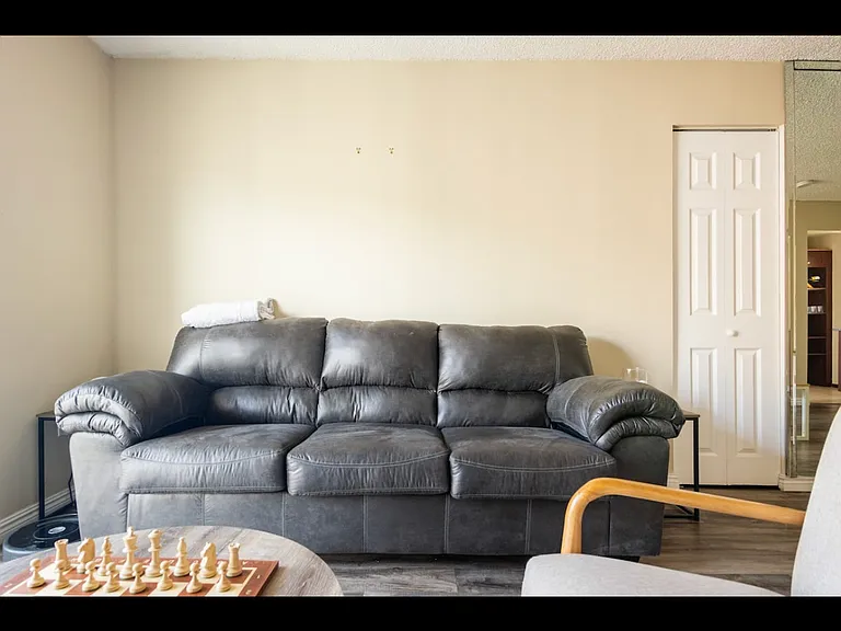 1605 Pennsylvania Ave — Photo 3