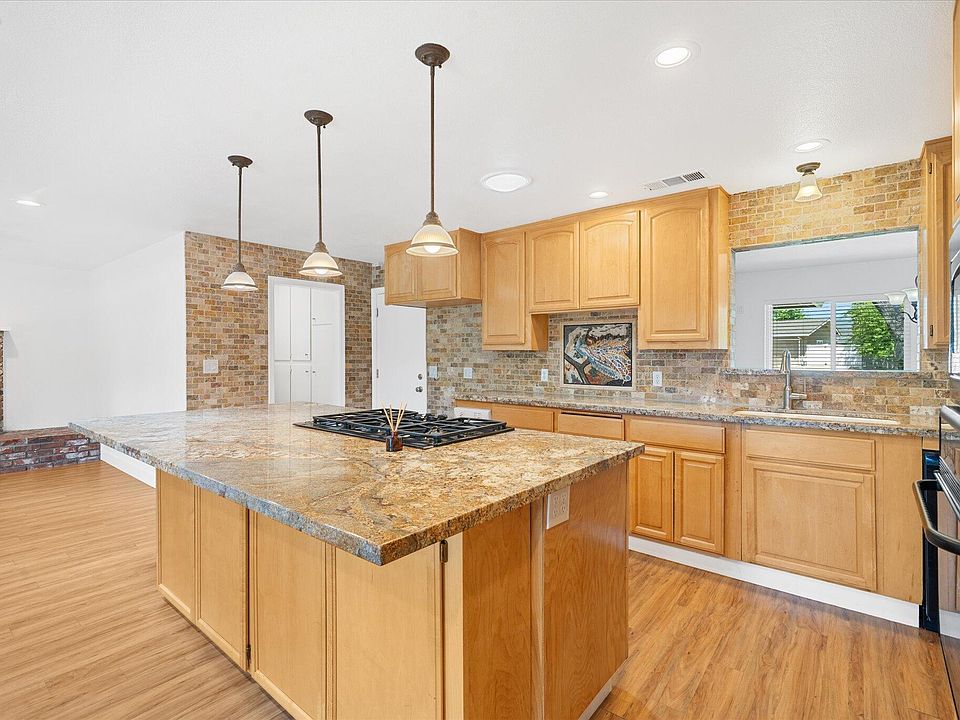 3040 Winding Way, Redding, CA 96003 | Zillow