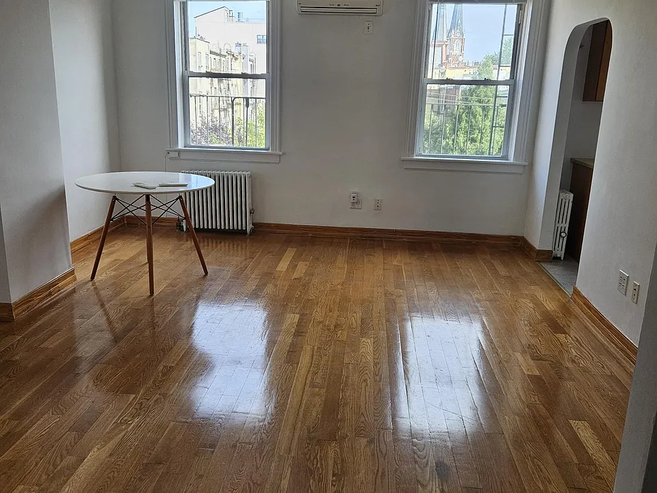 138 Franklin St #3