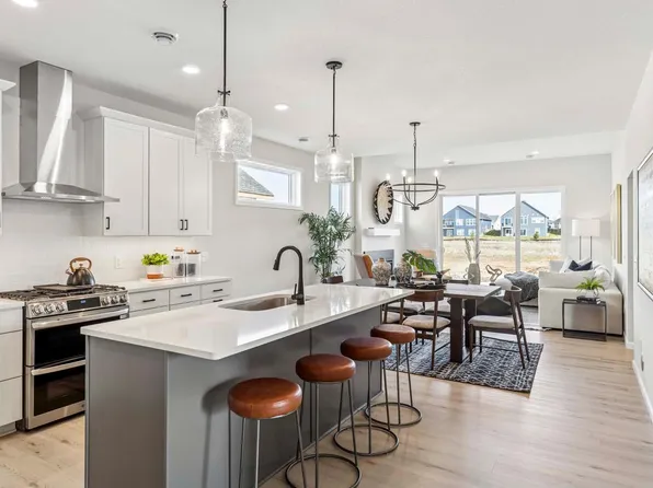 11613 202nd St W, Lakeville, MN 55044