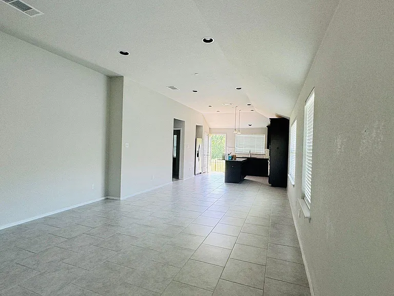 2800 Joe Dimaggio Blvd #81 — Photo 6