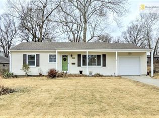 7224 Maple St, Overland Park, KS 66204
