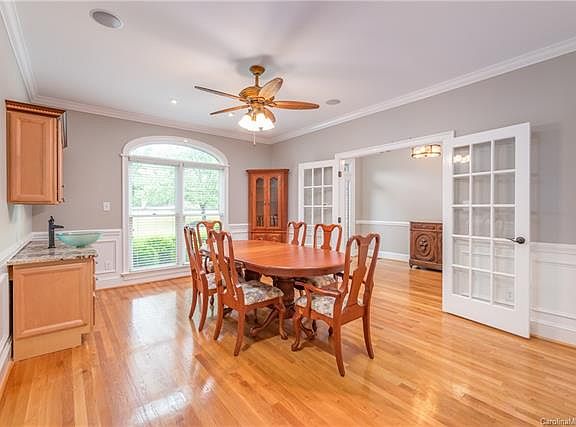 4th image of 423 Walden Trl