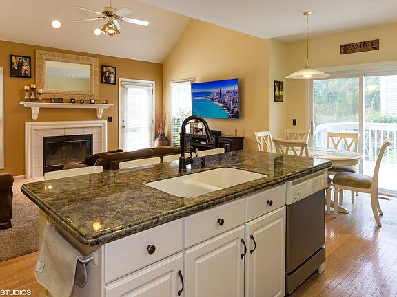 5th image of 2210 Pebble Beach Dr