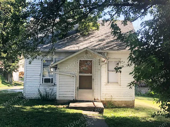 605 Vine St, Oakland, IA 51560