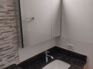 5515 S Cornell Ave APT 102, Chicago, IL 60637