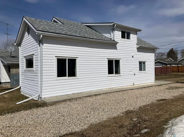 901 2nd STREET W, Nipawin, SK S0E 1E0