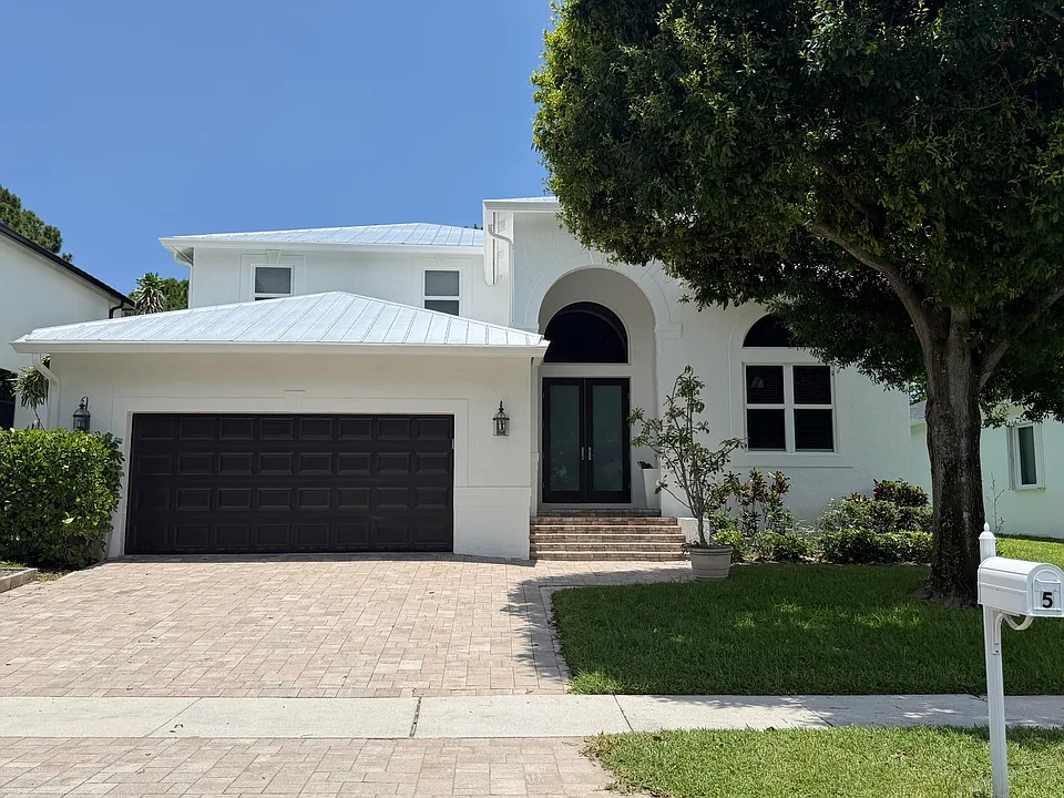5 Lake Eden Dr