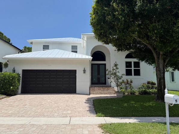 5 Lake Eden Dr
