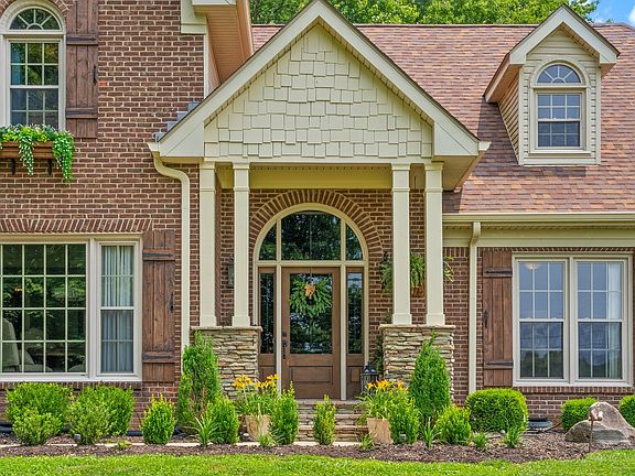 5th image of 566 Pond Apple Rd