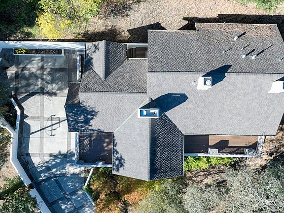 3rd image of 16669 Walter Breton Dr