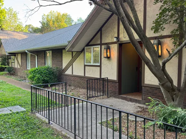 1075-1077 Friedman Ln, Paducah, KY 42001