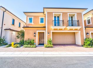 228 Crescent Moon, Irvine, CA 92602
