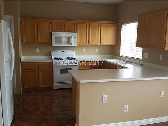 4th image of 952 Clear Diamond Ave #0