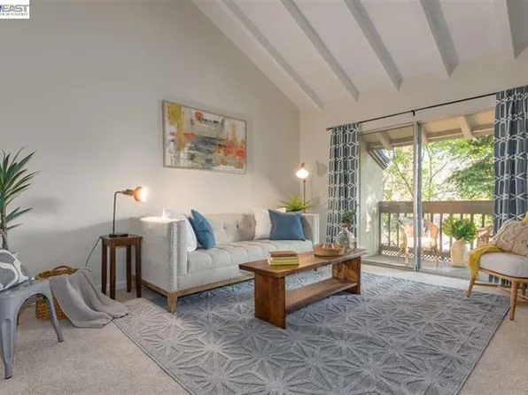 2734 Oak Rd APT 110, Walnut Creek, CA 94597