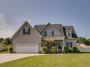 554 Spring Haven Dr, Randleman, NC 27317