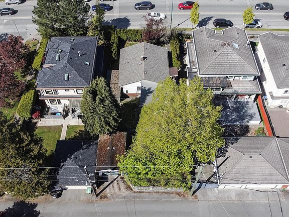 5th image of 2280 E 54th Ave