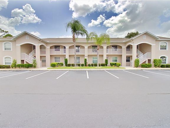 4th image of 11644 SW Egret Cir APT 302