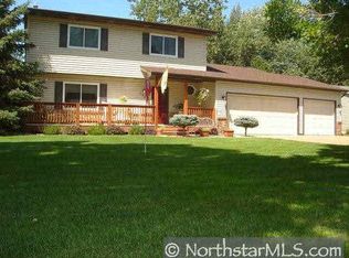 3815 Riviera Cir, Saint Paul, MN 55110