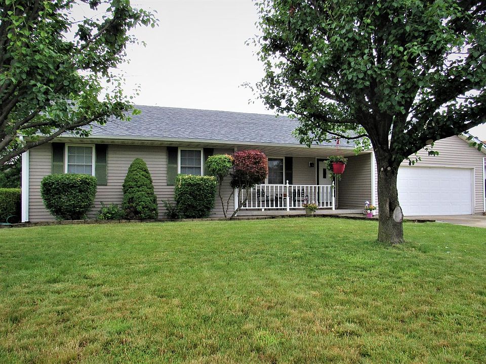1st image of 27 Belmont Pl E