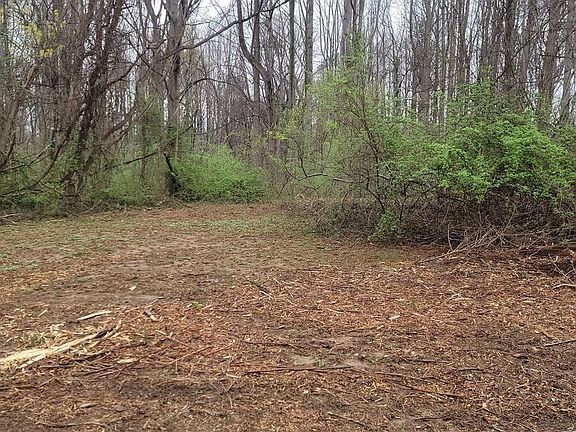 2nd image of Winfield Rd