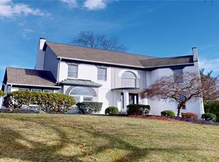 110 Bittersweet Cir, Venetia, PA 15367