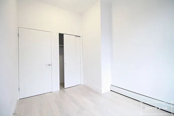 Rented by Grand & Co. | media 43