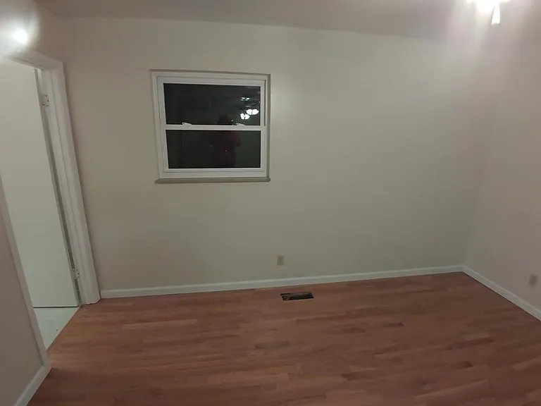 10765 Mercury Dr — Photo 3