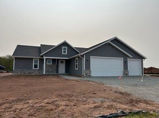 N9222 Laura St, Appleton, WI 54915