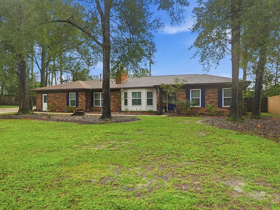 1619 SW 75th Ter