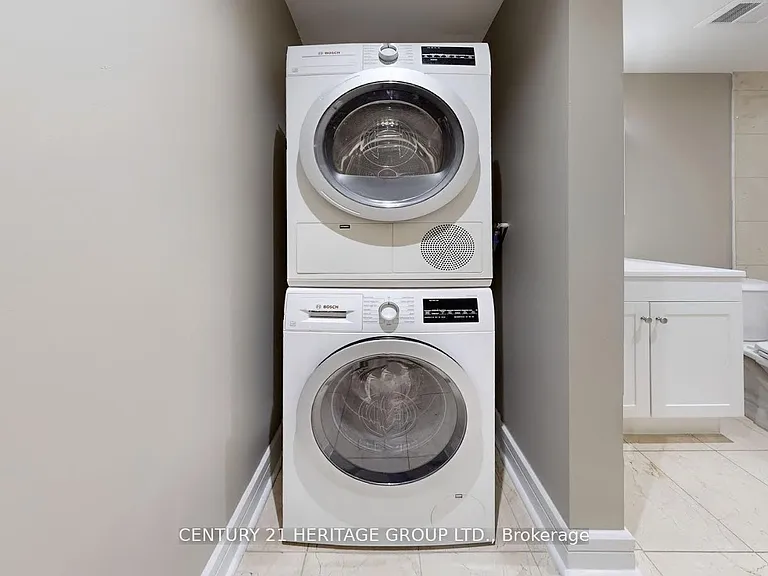 1 Avondale Ave #910 — Photo 17