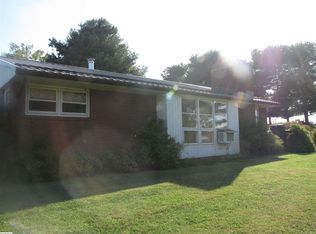 51 Stingy Hollow Rd, Staunton, VA 24401