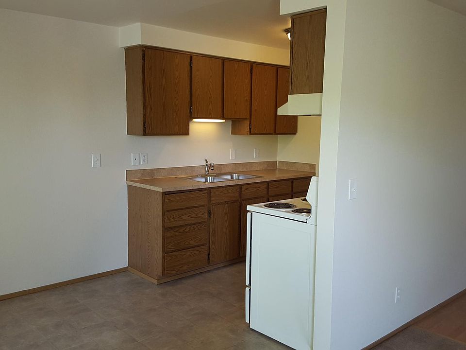 2nd image of 601 SE 8th Ave APT A201