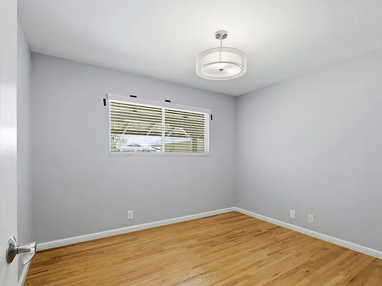 4737 Regina Way — Photo 8