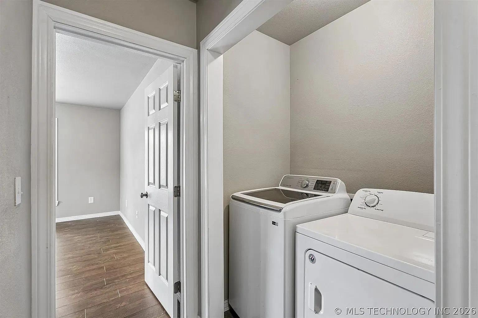 Tulsa University 2-Bed, 2-Bath Gem on East 12th Street — Photo 3