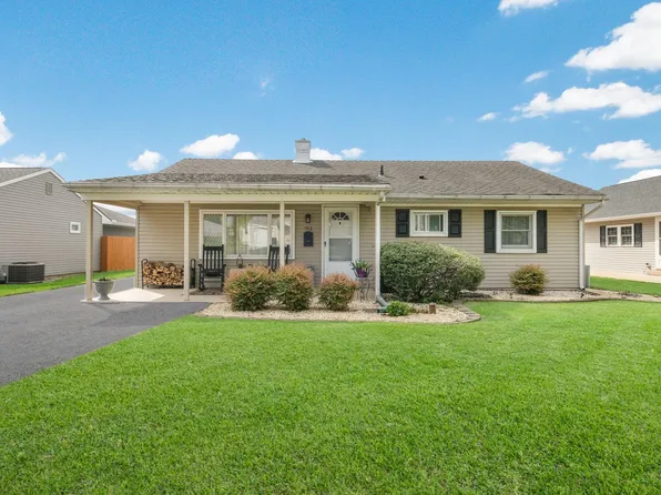 712 Austin Dr, Fairless Hills, PA 19030