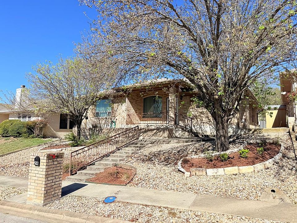 1st image of 214 Oak Hill Dr